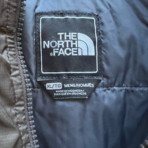 The north face jacket - Picture 2 of 3